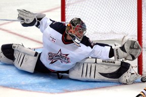 湖人重组阵容浓眉状态回暖助球队反弹，湖人队浓眉组合